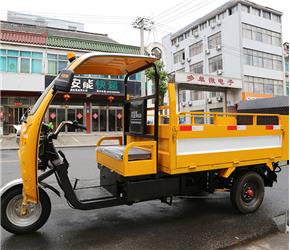 深圳六桶電動(dòng)三輪車